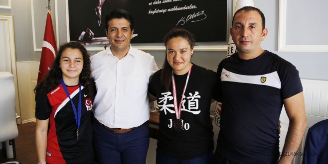 Döşemealtı’nın Judo’cu Kızları Madalya İle Döndü