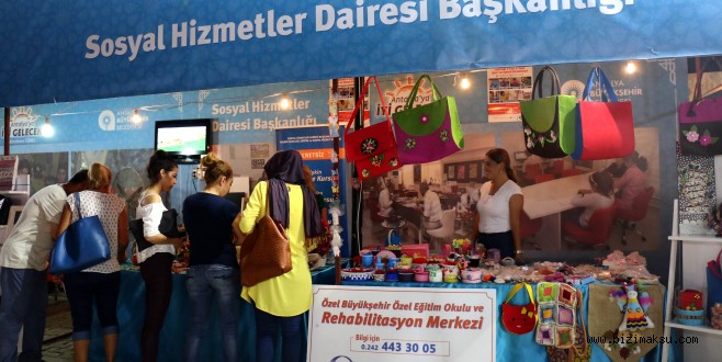  El Emeği Ürünler Ramazan Çarşısında