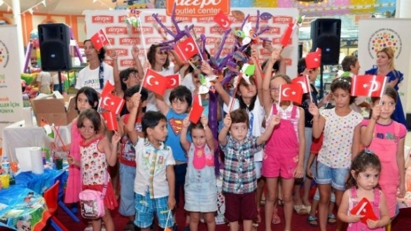 Expo Ağacı Çocuklar Tarafından Süslendi