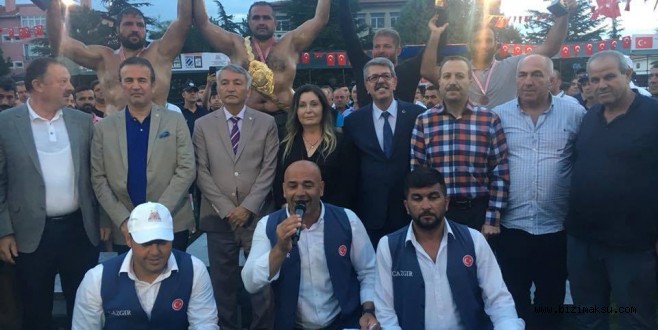 GURURUMUZ YEŞİL YEŞİL