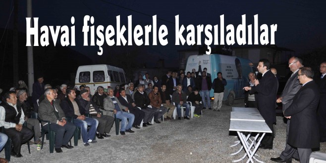 Havai fişeklerle karşıladılar