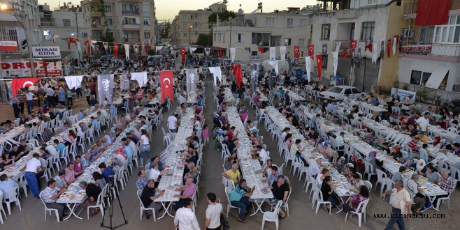 İFTAR SOFRASINDA BARIŞ ÇAĞRISI