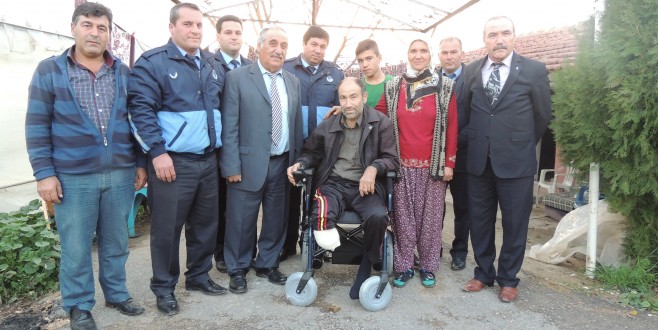 İHTİYAÇ SAHİPLERİNE BELEDİYEDEN YARDIM