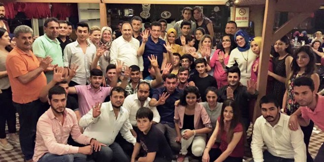 İLK OY İLK AŞK GİBİDİR. İLK AŞKINIZ DA, SON AŞKINIZ DA AK PARTİ OLSUN