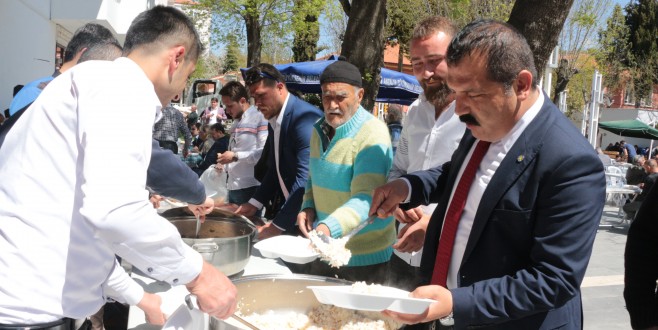 İYİ’LER BİRLİK VE BERABERLİK YEMEĞİNDE BULUŞTU.