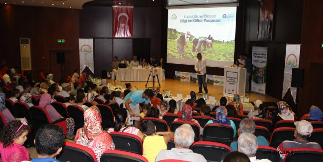 Kadın Çiftçiler ‘Gazipaşa’da Kıyasıya Yarıştı