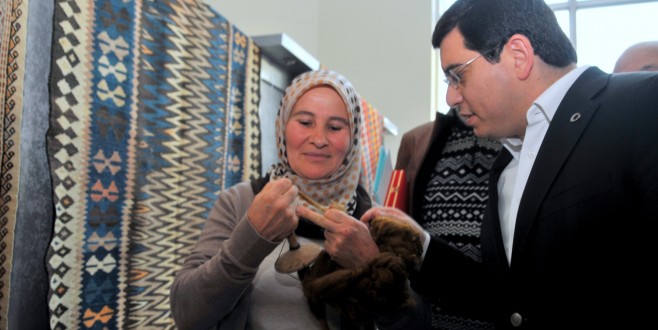 Kepez’de el dokumacılığı sergisi