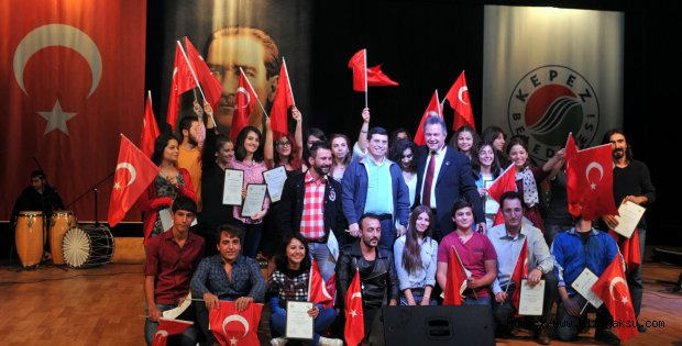 Kepezli gençler Cumhuriyeti kutladı