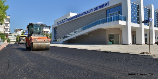 Konyaaltı’nda Asfalt Çalışmaları Devam Ediyor