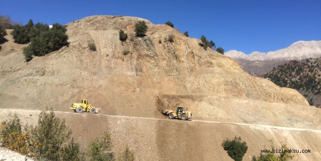 Kumluca Dereköy Yolu Asfalta Hazırlanıyor