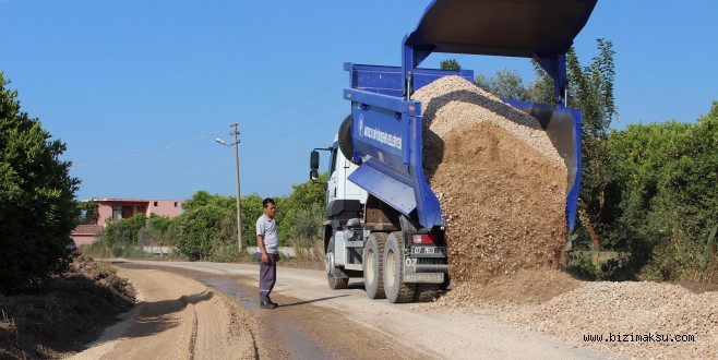 Kumluca’nın Mahalle Yolları Yenileniyor