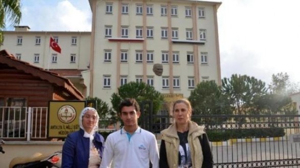 Maaş Alamayan Öğretmenler İstifa Etti, Öğrenciler Ortada Kaldı