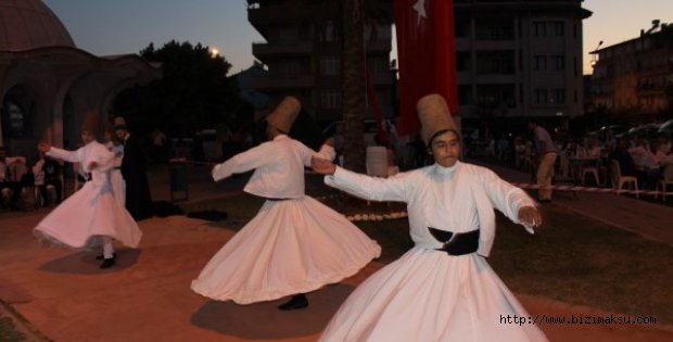 MHP'DEN SEMAZENLİ İFTAR
