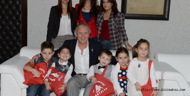 Miniklerden Başkan Evcilmen’e Bayram Ziyareti