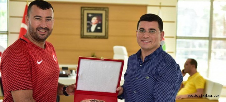  MUAY THAİ FEDERASYONU’NDAN TÜTÜNCÜ’YE TEŞEKKÜR