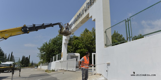 Muratpaşa’dan Okullara Bakım