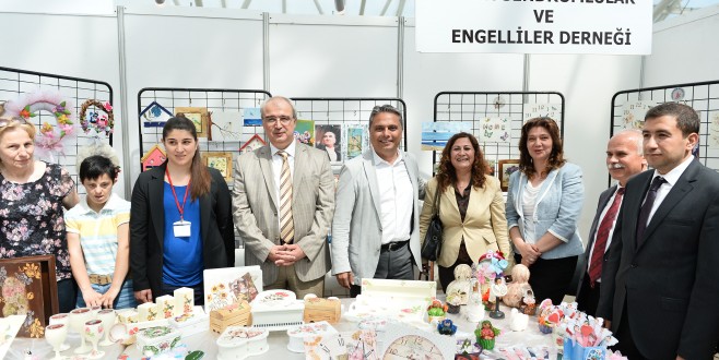 MURATPAŞALI KURSİYERLERDEN 10 BİN ESERLİK SERGİ
