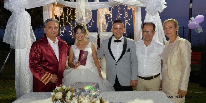 MUTLULUĞA, ENGELSİZ KAFE’DE EVET DEDİLER