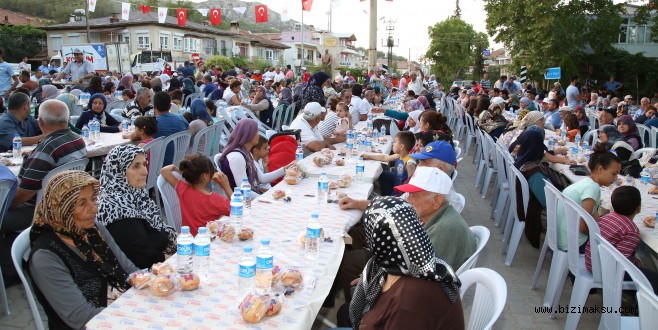 Önce iftar sonra tiyatro