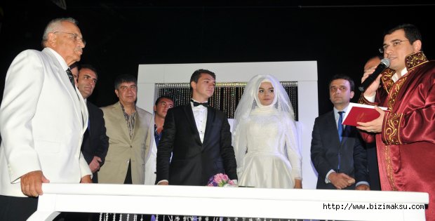 SAMANİ’NİN KIZI EVLENDİ