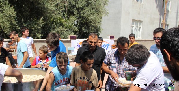 ŞEHİT VE GAZİLER ANISINA YEMEK