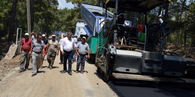 Senir İlk Kez Sıcak Asfaltla Tanıştı