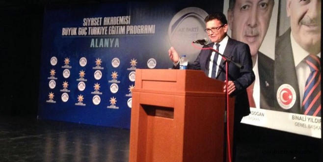 SİYASET SORUNLARA ÇÖZÜM, YARINLARA AİT SÖZÜM VAR DEMEKTİR