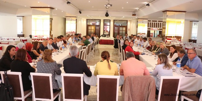 SOSYAL POLİTİKA BİRİM BAŞKANLARI BİR ARAYA GELDİ