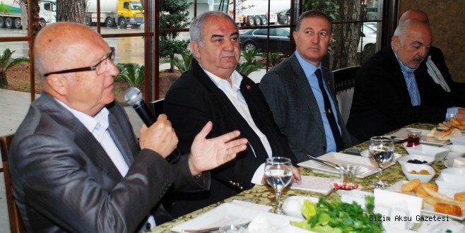 SUBAŞI: "LİDERLER, VEKİLLERİN İRADELERİNE İPOTEK KOYUYOR"
