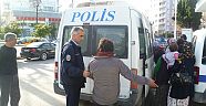 ANTALYA POLİSİ DİLENCİLERE GÖZ AÇTIRMADI