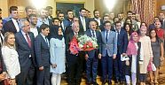 ATAY USLU ANTALYA GENÇLİĞİNE TBMM'DE BOMBALANAN YERLERİ GÖSTERDİ