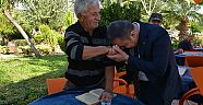 Başkan Böcek, Emekli Kahvesini Ziyaret Etti