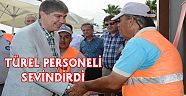 Başkan Türel, personeli ve esnafı sevindirdi