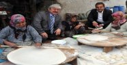 CHP Kepez köylerine hizmet yağdırıyor