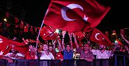 Demokrasi Nöbetinde Sümer Ezgü Coşkusu