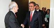 Ekonomide Çözüm Raporunu Kılıçdaroğlu'na Sundu