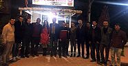 GENÇLER TAKSİCİLERİN YANINDA