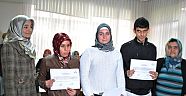 Görme Engelliler Kur'an-ı Kerim Öğrenme Belgelerini Aldı
