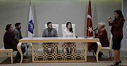 İşitme engelli çifte ASMEK tercüman oldu