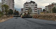 KONYAALTI’NDA SICAK ASFALT ÇALIŞMASI DEVAM EDİYOR