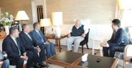 MHP’LİLERDEN DEMİREL’E NEZAKET ZİYARETİ