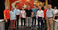 Muratpaşa’dan başarılı sporculara ödül