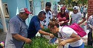 RAMAZAN’DA 170 BİN ÇİÇEK FİDESİ DAĞITILDI