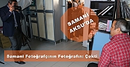 Samani Fotoğrafçının Fotoğrafını Çekti