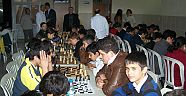 SATRANÇ TURNUVASI'NA 106 ÖĞRENCİ KATILIYOR
