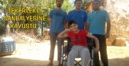 Tekerlekli sandalyesine kavuştu