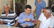 Tütüncü bayramda da halkla iç içe