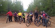 YOLDAŞLAR PEDAL YİNE YOLLARDA