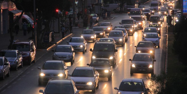 TRAFİK SORUNU ÇÖZÜLDÜ MÜ ?
