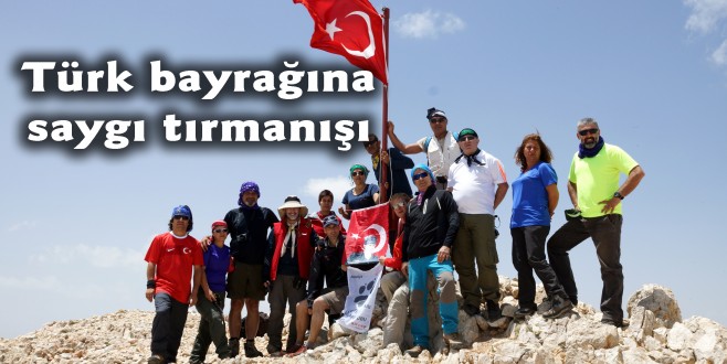 Türk bayrağına saygı tırmanışı